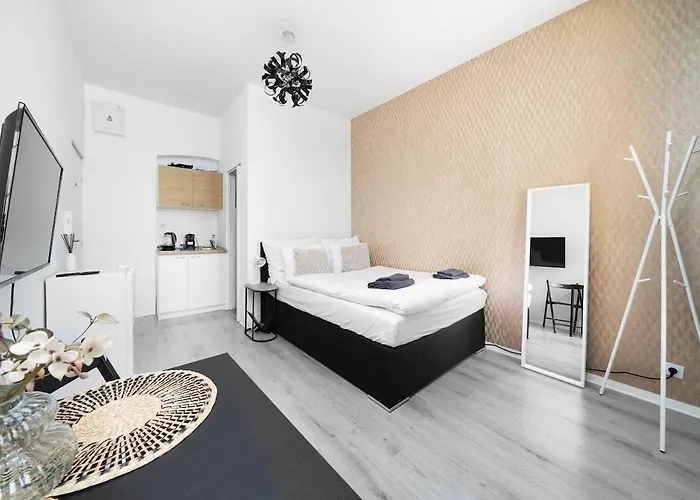 Cozy Studio Near City